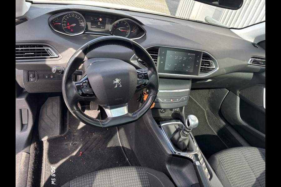 Peugeot 308 SW 1.2 PureTech Blue*ECC*CRUISE*NAVI*PANO*HAAK*