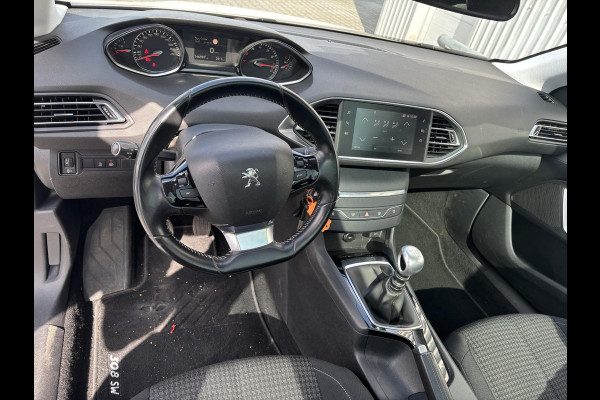 Peugeot 308 SW 1.2 PureTech Blue*ECC*CRUISE*NAVI*PANO*HAAK*