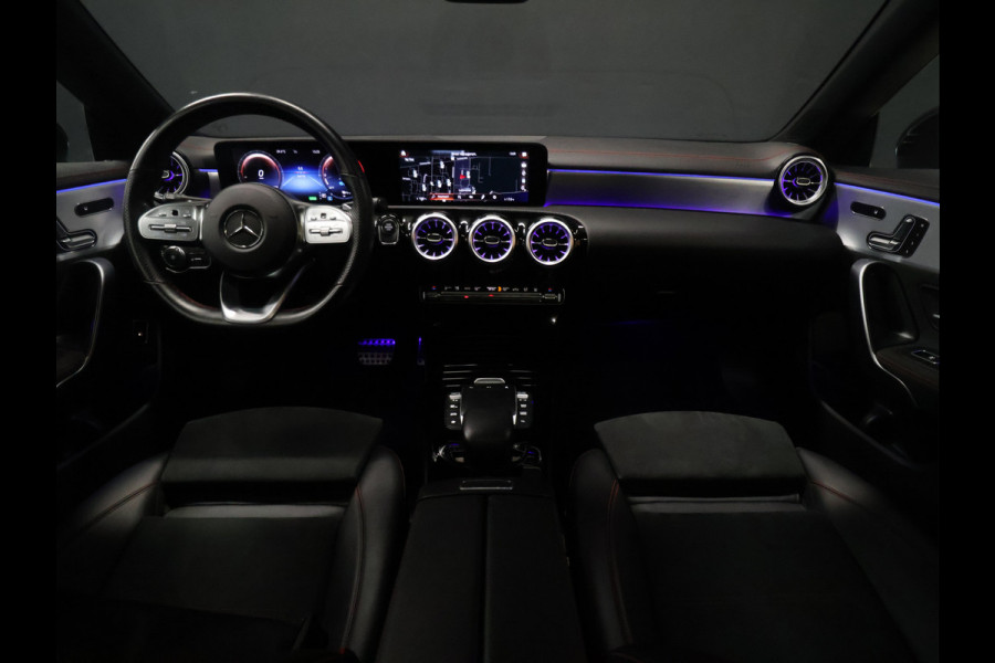 Mercedes-Benz CLA-Klasse Shooting Brake 250 e Business Solution AMG Limited [SCHUIFKANTELDAK, MEMORY SEATS, CAMERA, PDC V+A, CRUISE CONTROL, SFEERVERLICHTING, STOELVERWARMING, BLUETOOTH, NAVIGATIE, AIRCO, AMG PAKKET, NIEUWSTAAT]