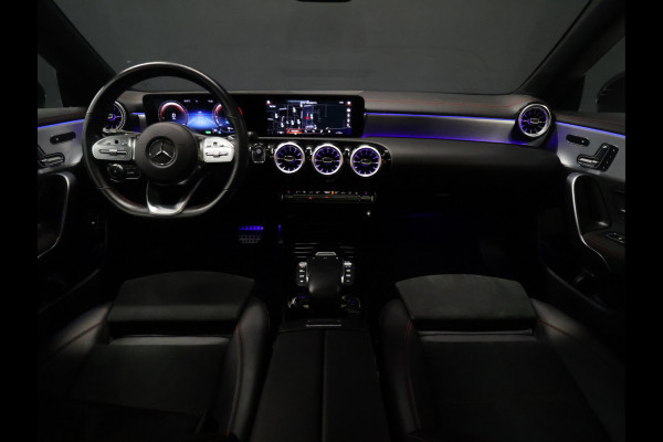 Mercedes-Benz CLA-Klasse Shooting Brake 250 e Business Solution AMG Limited [SCHUIFKANTELDAK, MEMORY SEATS, CAMERA, PDC V+A, CRUISE CONTROL, SFEERVERLICHTING, STOELVERWARMING, BLUETOOTH, NAVIGATIE, AIRCO, AMG PAKKET, NIEUWSTAAT]
