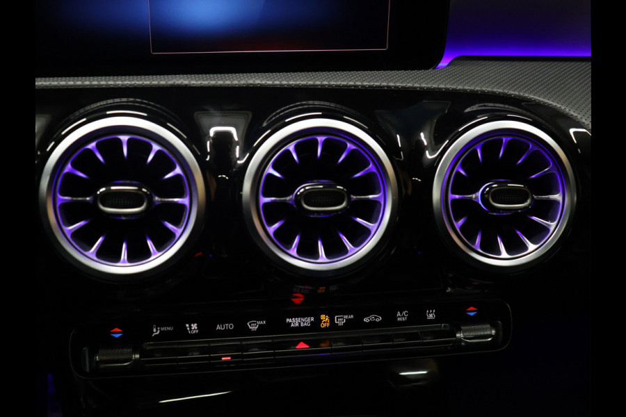 Mercedes-Benz CLA-Klasse Shooting Brake 250 e Business Solution AMG Limited [SCHUIFKANTELDAK, MEMORY SEATS, CAMERA, PDC V+A, CRUISE CONTROL, SFEERVERLICHTING, STOELVERWARMING, BLUETOOTH, NAVIGATIE, AIRCO, AMG PAKKET, NIEUWSTAAT]