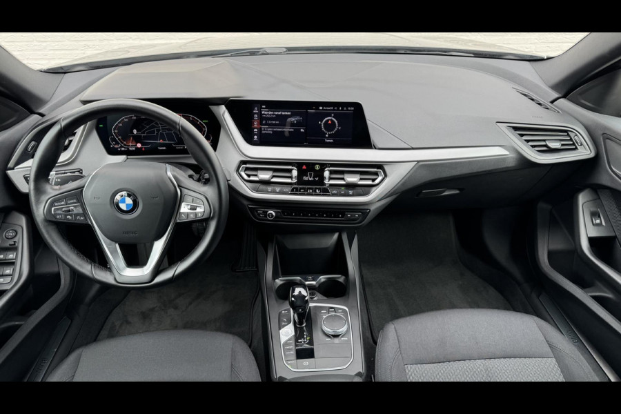 BMW 2 Serie Gran Coupé 218i Executive Adaptive cruise Climate control Keyless Navi Parkeersensoren Apple Carplay / Android Auto