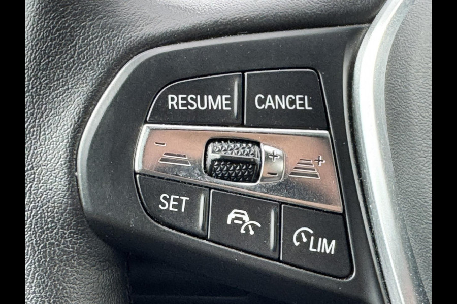 BMW 2 Serie Gran Coupé 218i Executive Adaptive cruise Climate control Keyless Navi Parkeersensoren Apple Carplay / Android Auto