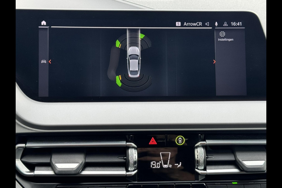 BMW 2 Serie Gran Coupé 218i Executive Adaptive cruise Climate control Keyless Navi Parkeersensoren Apple Carplay / Android Auto