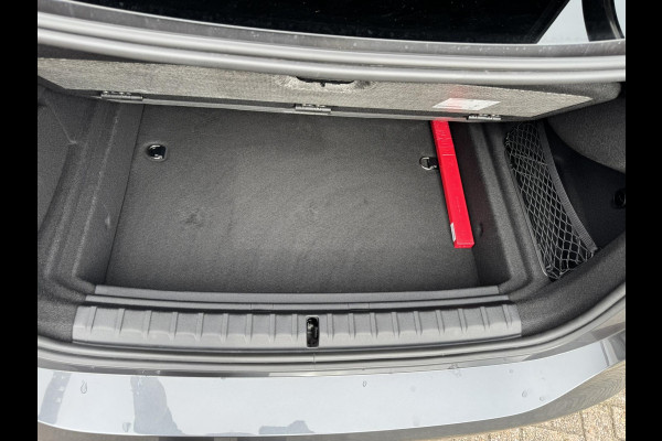 BMW 2 Serie Gran Coupé 218i Executive Adaptive cruise Climate control Keyless Navi Parkeersensoren Apple Carplay / Android Auto