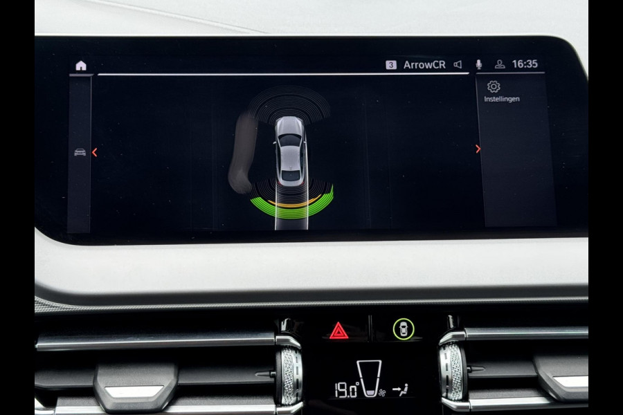 BMW 2 Serie Gran Coupé 218i Executive Adaptive cruise Climate control Keyless Navi Parkeersensoren Apple Carplay / Android Auto