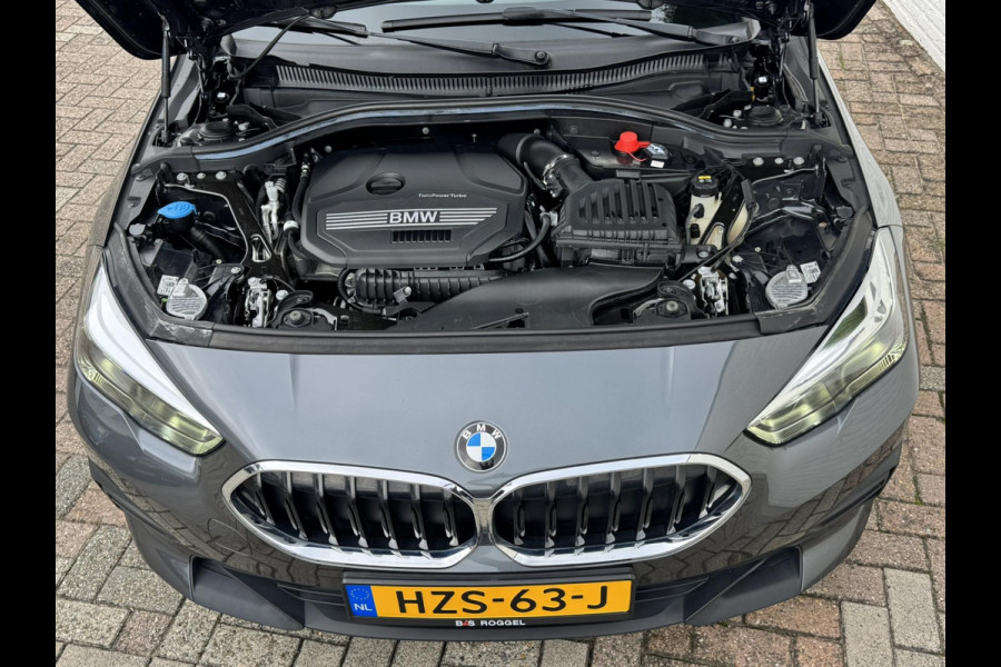BMW 2 Serie Gran Coupé 218i Executive Adaptive cruise Climate control Keyless Navi Parkeersensoren Apple Carplay / Android Auto