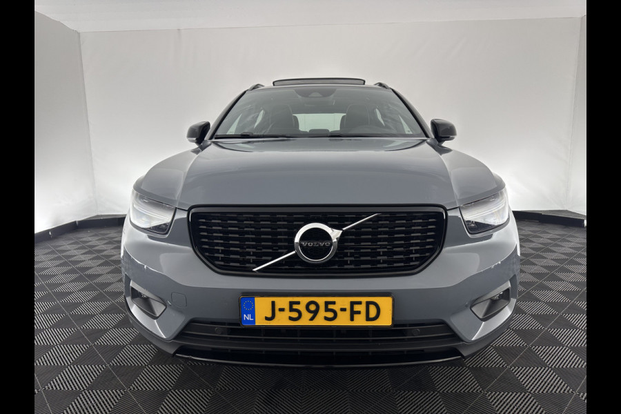 Volvo XC40 1.5 T5 Recharge R-Design (INCL.BTW) (INCL-BTW) *PANO | DIGI-COCKPIT | FULL-LED | BLIND-SPOT | PREMIUM-AUDIO | KEYLESS | APP.CONNECT | NAVI-FULLMAP | ALCANTARA-LEATHER | ECC | PDC | SPORT-SEATS | 19''ALU | TOWBAR*