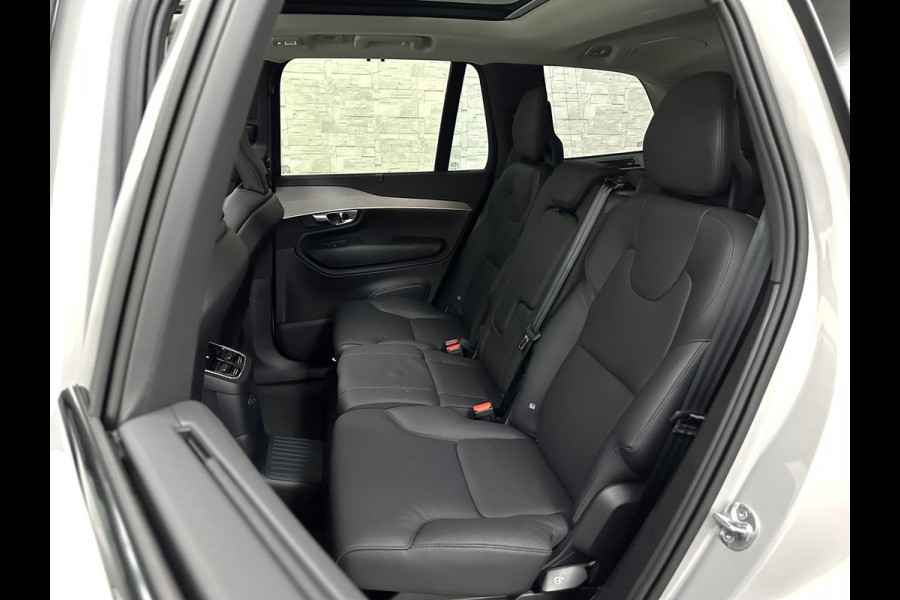 Volvo XC90 T8 R 455pk Long Range AWD Plus Dark | Luchtvering | Panorama | 360 Camera | Trekhaak | Pilot-Assist | ACC | Leder | Memory | Harman-Kardon | BLIS | Sportstoelen | Stoelverwarming V+A | Suurverwarming | Keyless-Entry | Standkachel | Full-LED | Zonwering | Getint Glas | Black-Optic | Draadloos Laden | Carplay |