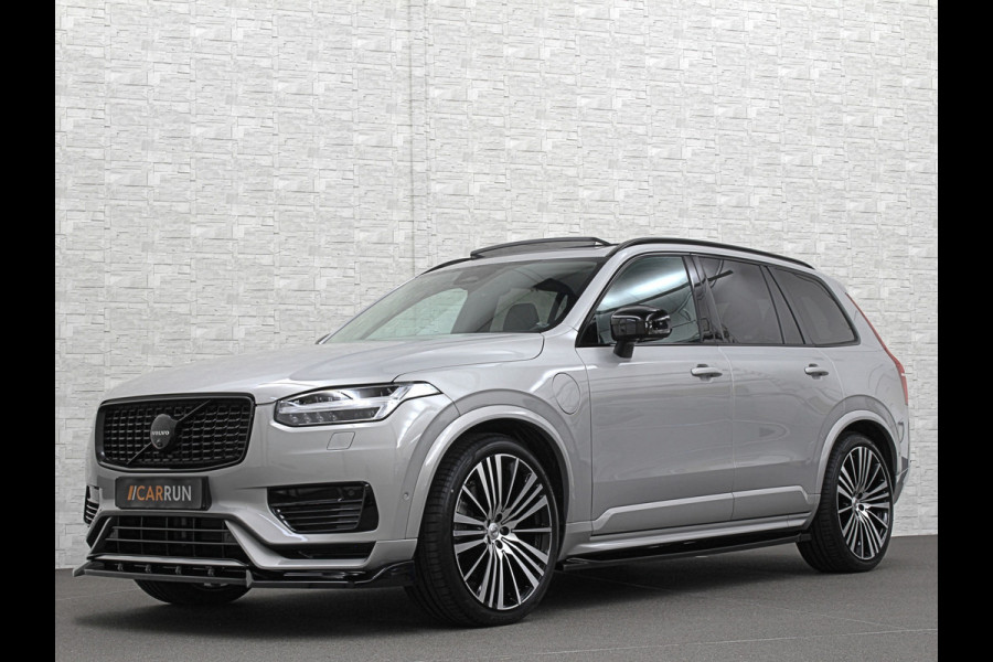 Volvo XC90 T8 R 455pk Long Range AWD Plus Dark | Luchtvering | Panorama | 360 Camera | Trekhaak | Pilot-Assist | ACC | Leder | Memory | Harman-Kardon | BLIS | Sportstoelen | Stoelverwarming V+A | Suurverwarming | Keyless-Entry | Standkachel | Full-LED | Zonwering | Getint Glas | Black-Optic | Draadloos Laden | Carplay |