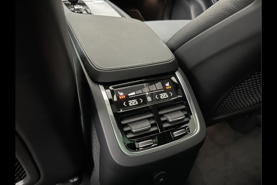 Volvo XC90 T8 R 455pk Long Range AWD Plus Dark | Luchtvering | Panorama | 360 Camera | Trekhaak | Pilot-Assist | ACC | Leder | Memory | Harman-Kardon | BLIS | Sportstoelen | Stoelverwarming V+A | Suurverwarming | Keyless-Entry | Standkachel | Full-LED | Zonwering | Getint Glas | Black-Optic | Draadloos Laden | Carplay |