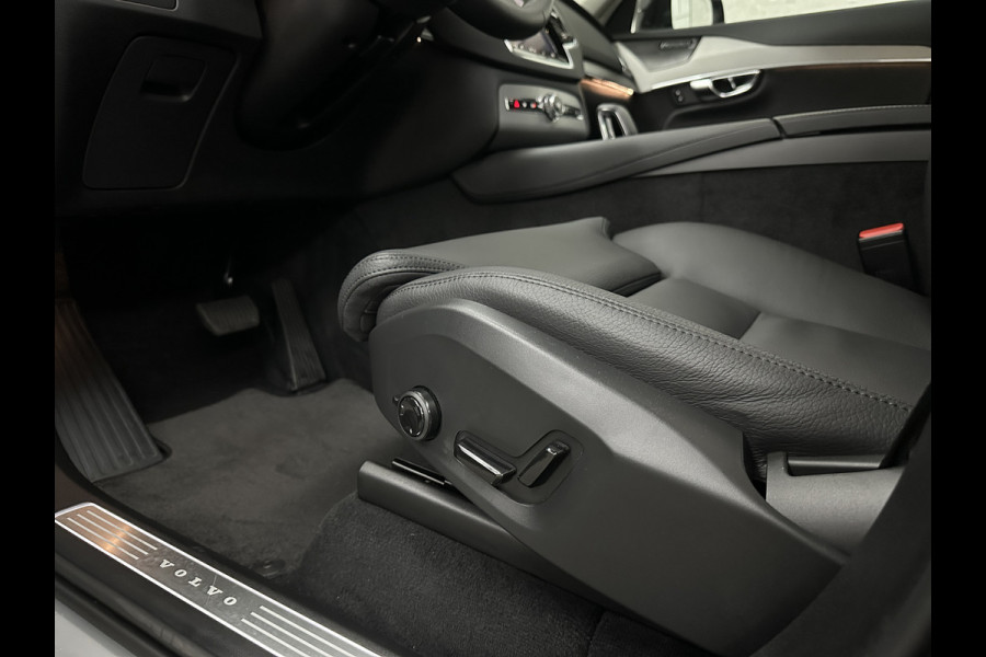 Volvo XC90 T8 R 455pk Long Range AWD Plus Dark | Luchtvering | Panorama | 360 Camera | Trekhaak | Pilot-Assist | ACC | Leder | Memory | Harman-Kardon | BLIS | Sportstoelen | Stoelverwarming V+A | Suurverwarming | Keyless-Entry | Standkachel | Full-LED | Zonwering | Getint Glas | Black-Optic | Draadloos Laden | Carplay |