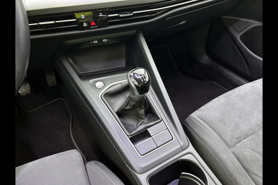 Volkswagen Golf 1.0 TSI Sport (VIRTUAL COCKPIT, SFEERVERLICHTING, NAVIGATIE , PARKEERSENSOREN, 1e EIGENAAR, GOED ONDERHOUDEN)