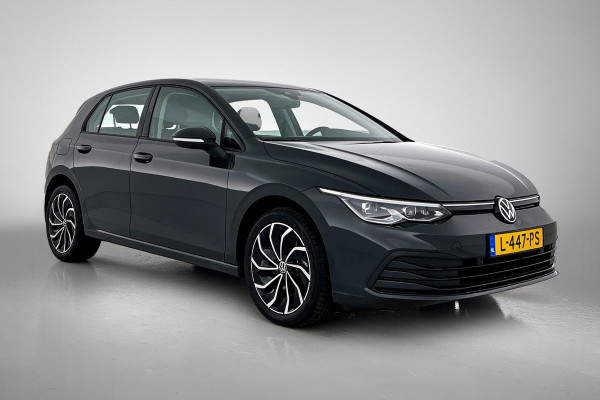 Volkswagen Golf 1.0 TSI Sport (VIRTUAL COCKPIT, SFEERVERLICHTING, NAVIGATIE , PARKEERSENSOREN, 1e EIGENAAR, GOED ONDERHOUDEN)