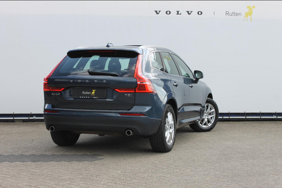 Volvo XC60 T5 AWD 250pk Automaat Momentum Navigatie / Panoramisch schuif-kanteldak / Apple Carplay / Semi elektrisch wegklapbare trekhaak / Lederen bekleding / Cruise Control