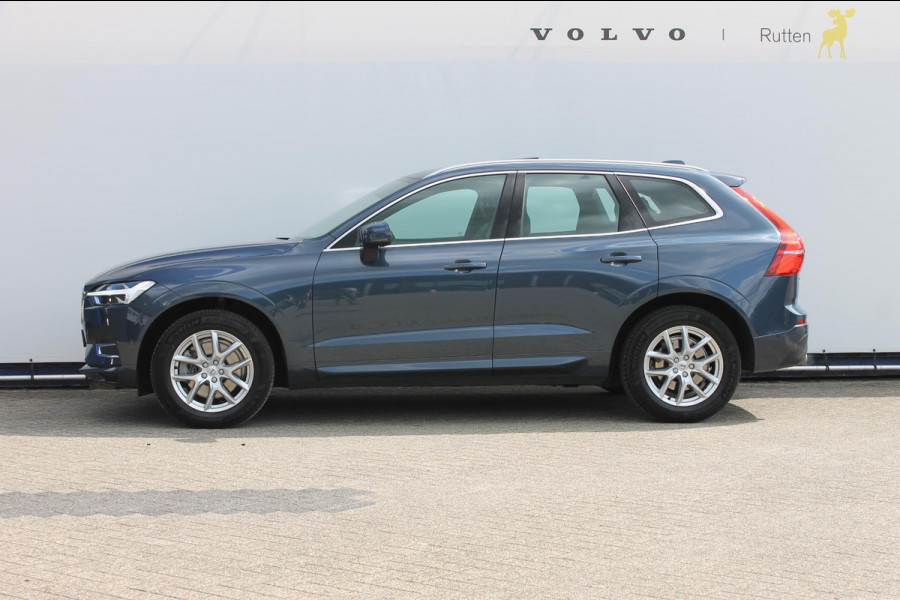 Volvo XC60 T5 AWD 250pk Automaat Momentum Navigatie / Panoramisch schuif-kanteldak / Apple Carplay / Semi elektrisch wegklapbare trekhaak / Lederen bekleding / Cruise Control