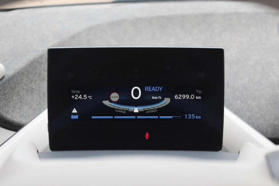 BMW i3 S iPerformance 94Ah 33 kWh / SoH 89.6% / Full option! / Panoramadak / Camera / Keyless / 20'' / Warmtepomp / Harman Kardon / Apple CarPlay / DAB / Getint glas / Stoelverwarming / ACC
