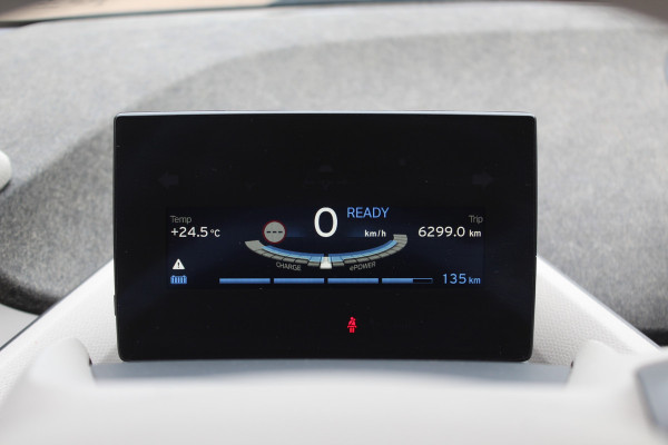 BMW i3 S iPerformance 94Ah 33 kWh / SoH 89.6% / Full option! / Panoramadak / Camera / Keyless / 20'' / Warmtepomp / Harman Kardon / Apple CarPlay / DAB / Getint glas / Stoelverwarming / ACC