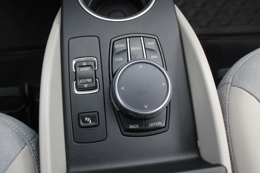 BMW i3 S iPerformance 94Ah 33 kWh / SoH 89.6% / Full option! / Panoramadak / Camera / Keyless / 20'' / Warmtepomp / Harman Kardon / Apple CarPlay / DAB / Getint glas / Stoelverwarming / ACC