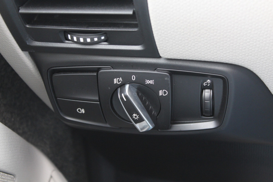 BMW i3 S iPerformance 94Ah 33 kWh / SoH 89.6% / Full option! / Panoramadak / Camera / Keyless / 20'' / Warmtepomp / Harman Kardon / Apple CarPlay / DAB / Getint glas / Stoelverwarming / ACC
