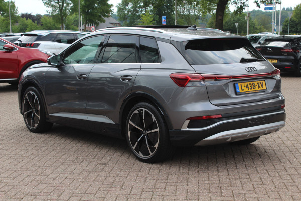 Audi Q4 e-tron 40 Launch edition S Competition 77 kWh / SoH 93.7% / Full option! / Panoramadak / Camera / RS Stoelen / Head-up / 21'' / B&O / Matrix LED / Dodehoek / Keyless / Navigatie / Stoelverwarming / DAB / ACC