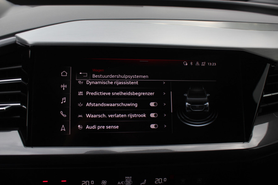 Audi Q4 e-tron 40 Launch edition S Competition 77 kWh / SoH 93.7% / Full option! / Panoramadak / Camera / RS Stoelen / Head-up / 21'' / B&O / Matrix LED / Dodehoek / Keyless / Navigatie / Stoelverwarming / DAB / ACC