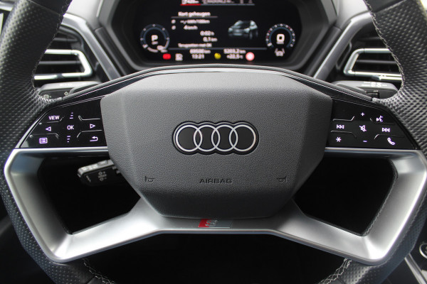 Audi Q4 e-tron 40 Launch edition S Competition 77 kWh / SoH 93.7% / Full option! / Panoramadak / Camera / RS Stoelen / Head-up / 21'' / B&O / Matrix LED / Dodehoek / Keyless / Navigatie / Stoelverwarming / DAB / ACC