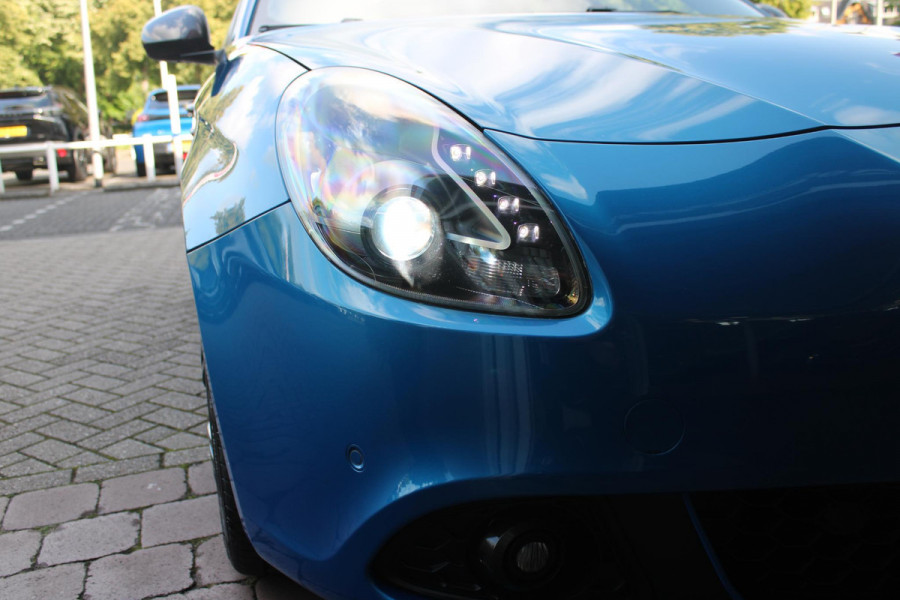 Alfa Romeo Giulietta 1.4 Turbo 120PK SPORT | ACHTERUITRIJ CAMERA | DAB+ RADIO | PARKEERSENSOREN VOOR EN ACHTER | AFNEEMBARE TREKHAAK | CRUISE CONTROL | CLIMATE CONTROL | SUPER NETTE AUTO! |
