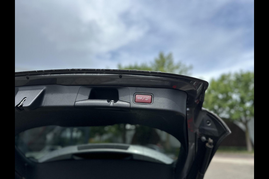 Mercedes-Benz B-Klasse 180 Business Solution AMG ORIGINEEL NL AUTO MET NAP | ELEKTRISCHE ACHTERKLEP | STOELVERWARMING | TREKHAAK | CAMERA | UNIEKE KM-STAND | RIJKLAAR GELEVERD MET 12 MND BOVAG GARANTIE TIE