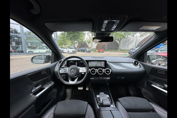 Mercedes-Benz B-Klasse 180 Business Solution AMG ORIGINEEL NL AUTO MET NAP | ELEKTRISCHE ACHTERKLEP | STOELVERWARMING | TREKHAAK | CAMERA | UNIEKE KM-STAND | RIJKLAAR GELEVERD MET 12 MND BOVAG GARANTIE TIE