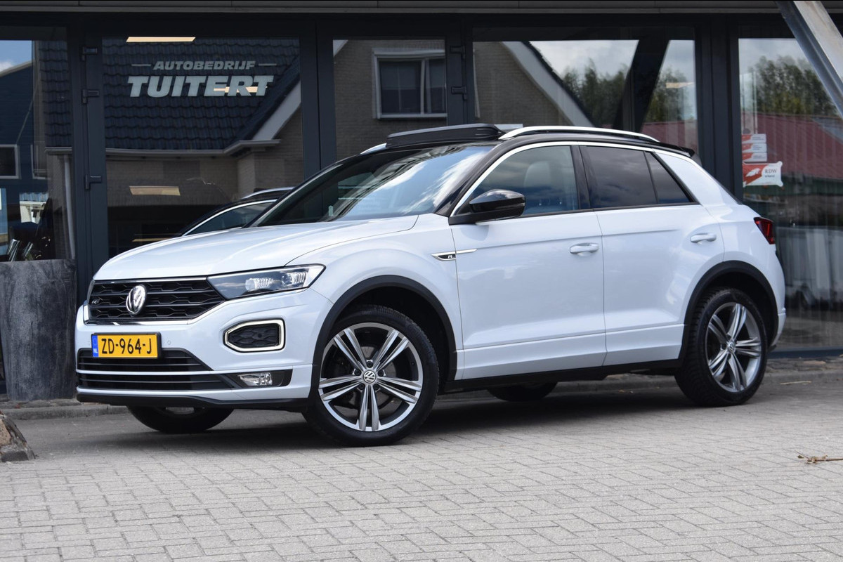 Volkswagen T-Roc 1.5 TSI Sport R-Line | PANORAMADAK | VIRTUAL COCKPIT | NAP | APPLE CARPLAY | ANDROID AUTO
