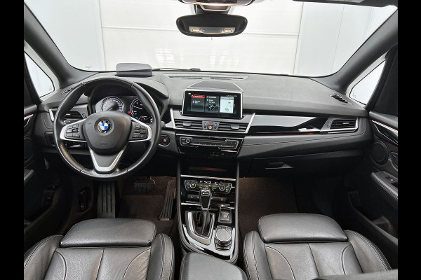 BMW 2 Serie Active Tourer 225xe iPerformance High Executive(NL-auto, Dealer Onderh, Trekhaak, Stoelv, Head-up, PDC V+A, Navi, Etc)