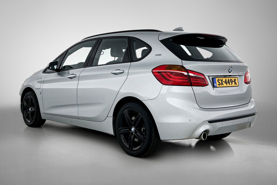 BMW 2 Serie Active Tourer 225xe iPerformance High Executive(NL-auto, Dealer Onderh, Trekhaak, Stoelv, Head-up, PDC V+A, Navi, Etc)