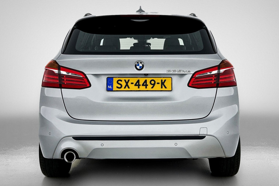 BMW 2 Serie Active Tourer 225xe iPerformance High Executive(NL-auto, Dealer Onderh, Trekhaak, Stoelv, Head-up, PDC V+A, Navi, Etc)
