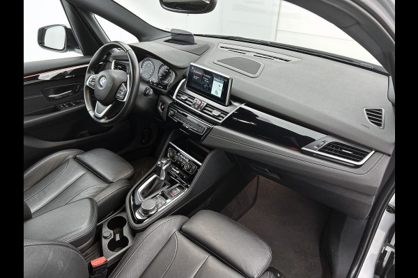 BMW 2 Serie Active Tourer 225xe iPerformance High Executive(NL-auto, Dealer Onderh, Trekhaak, Stoelv, Head-up, PDC V+A, Navi, Etc)