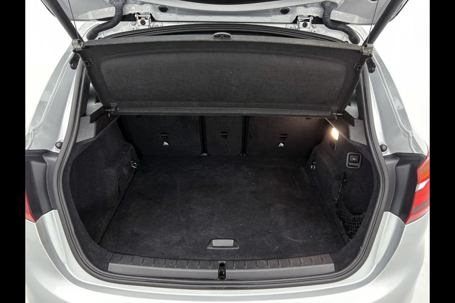 BMW 2 Serie Active Tourer 225xe iPerformance High Executive(NL-auto, Dealer Onderh, Trekhaak, Stoelv, Head-up, PDC V+A, Navi, Etc)