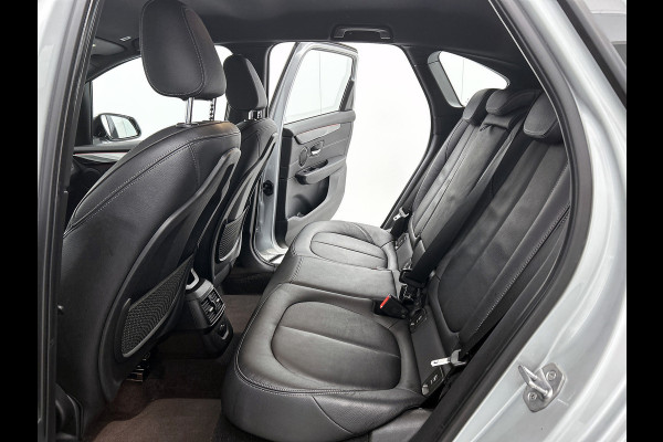 BMW 2 Serie Active Tourer 225xe iPerformance High Executive(NL-auto, Dealer Onderh, Trekhaak, Stoelv, Head-up, PDC V+A, Navi, Etc)