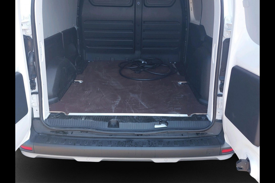 Nissan Townstar Tekna L1 45 kWh Laad ruimte voorzien  van vloer plaat en wandbekleding