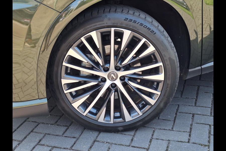 Lexus RX 350h Hybrid AWD Executive Line | Panoramadak, 360 camera, Stoelverwarming + Koeling voor en achter