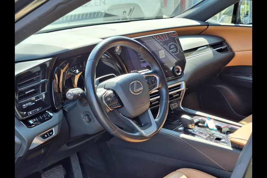 Lexus RX 350h Hybrid AWD Executive Line | Panoramadak, 360 camera, Stoelverwarming + Koeling voor en achter