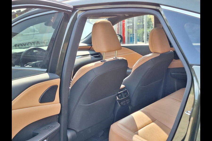 Lexus RX 350h Hybrid AWD Executive Line | Panoramadak, 360 camera, Stoelverwarming + Koeling voor en achter