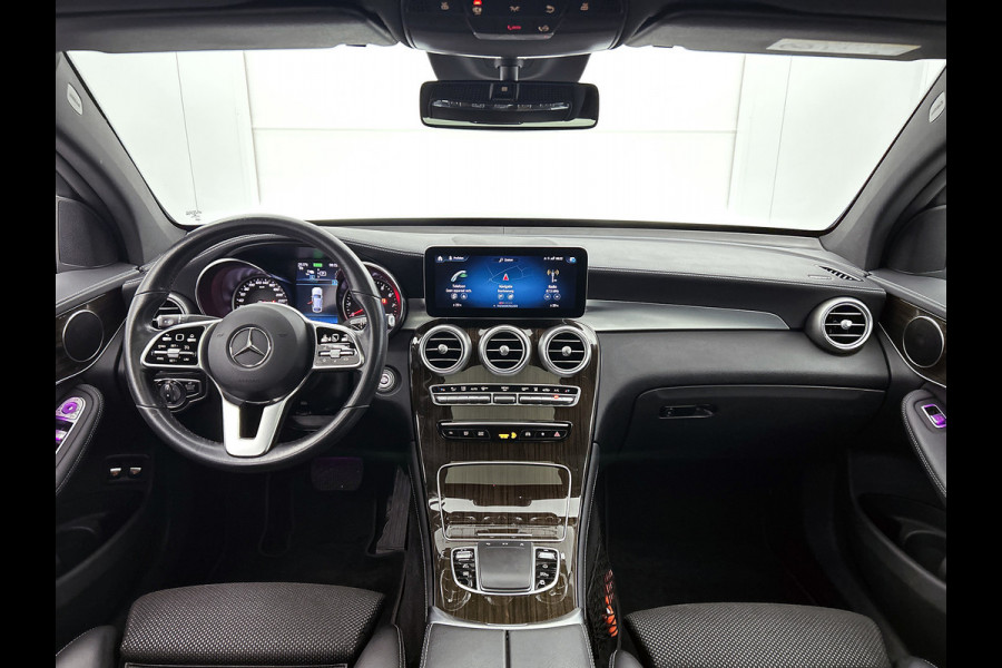 Mercedes-Benz GLC Coupé 300e 4MATIC Premium(Dealer OnderH, Panorama, SfeerVerlichting, StoelV, Navi, Camera, Etc)