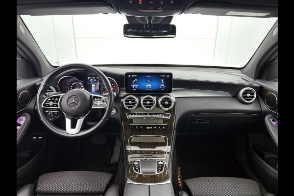 Mercedes-Benz GLC Coupé 300e 4MATIC Premium(Dealer OnderH, Panorama, SfeerVerlichting, StoelV, Navi, Camera, Etc)