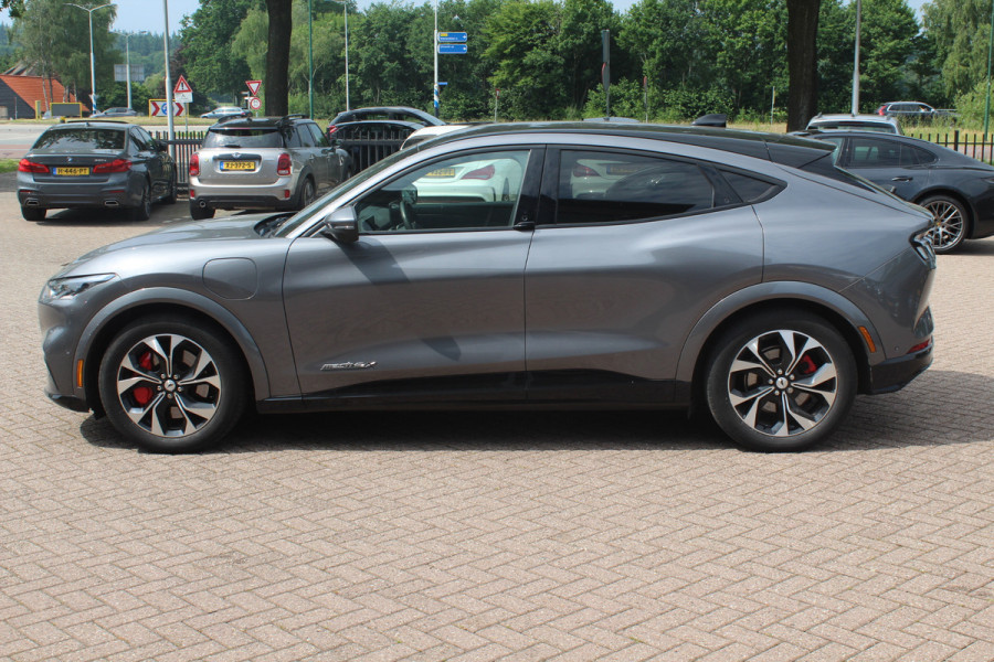 Ford Mustang Mach-E Extended First Edition AWD 98 kWh / SoH 94.9% / Panoramadak / Camera / Leder / 19'' / B&O / Keyless / DAB / Dodehoek / ACC / Navigatie / Sfeerverlichting / Stoelverwarming