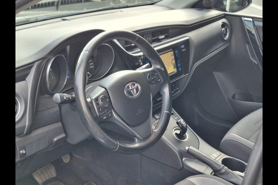 Toyota Auris 1.8 Hybrid Dynamic | Navigatie, 16 inch, Parkeercamera, Cruise control, Stuurbediening, Bluetooth