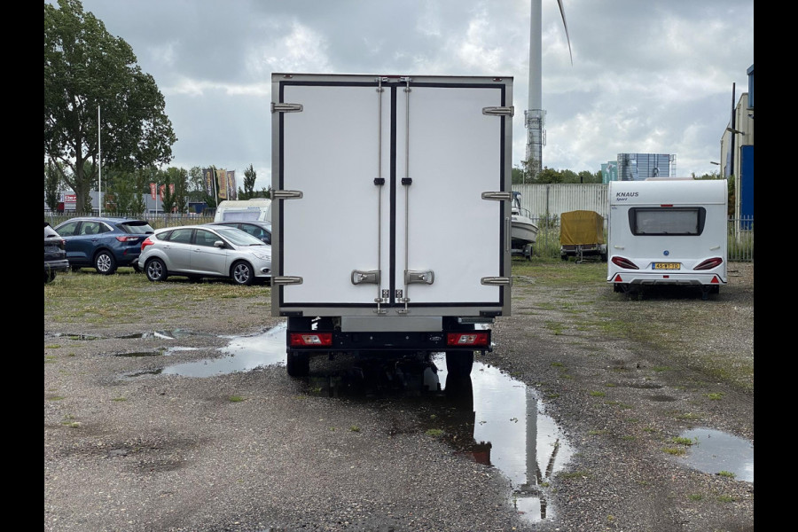 Ford Transit 350 2.0 TDCI L4H1 Trend RWD | 130pk | Geïsoleerde Bakwagen! | Zijdeur | Deuren achter | Airco | Cruise control | BPM VRIJ