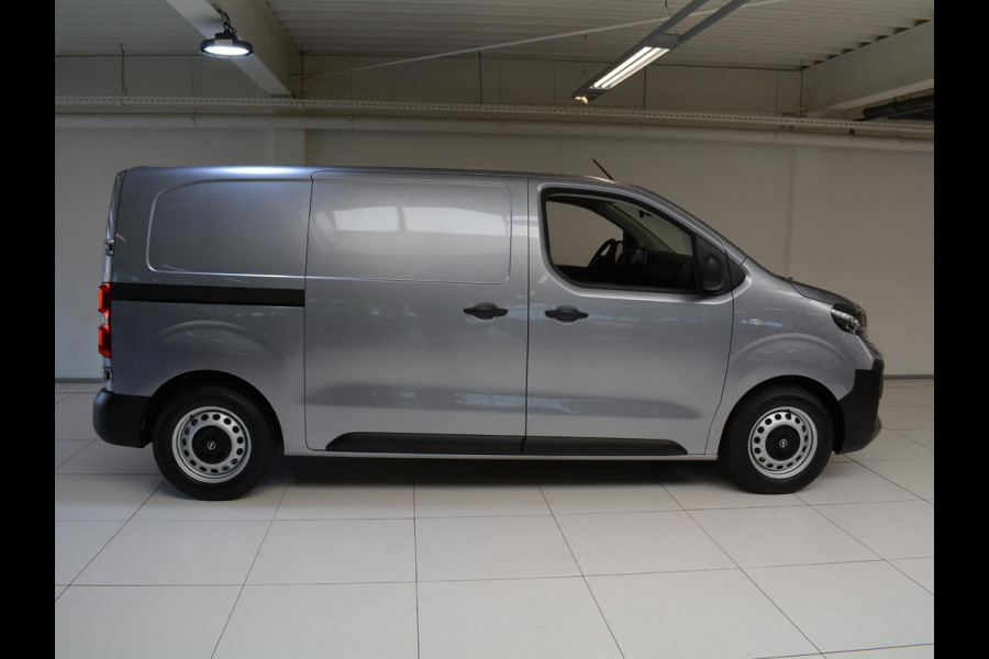 Opel Vivaro Electric L2 75 kWh | 8 jaar garantie | Surround View Pakket | Geïsoleerde comfort scheidingswand met vaste ruit | 3 zitplaatsen
