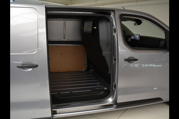 Opel Vivaro Electric L2 75 kWh | 8 jaar garantie | Surround View Pakket | Geïsoleerde comfort scheidingswand met vaste ruit | 3 zitplaatsen