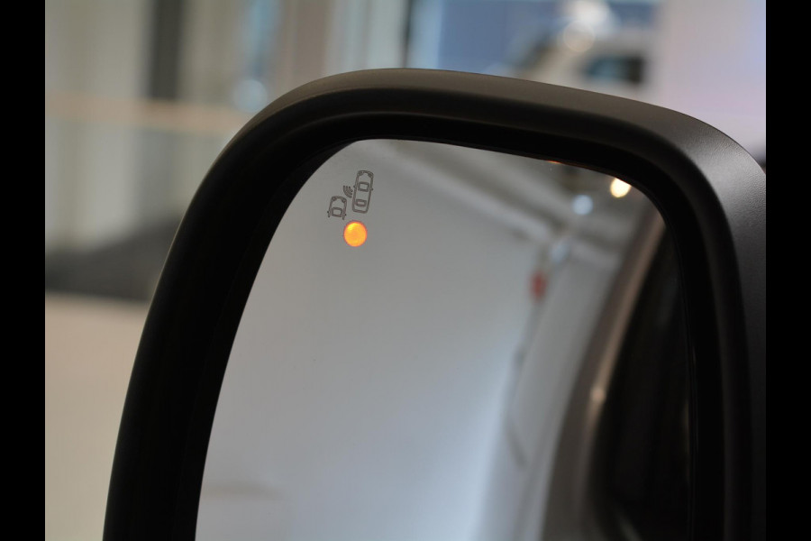 Opel Vivaro Electric L2 75 kWh | 8 jaar garantie | Surround View Pakket | Geïsoleerde comfort scheidingswand met vaste ruit | 3 zitplaatsen