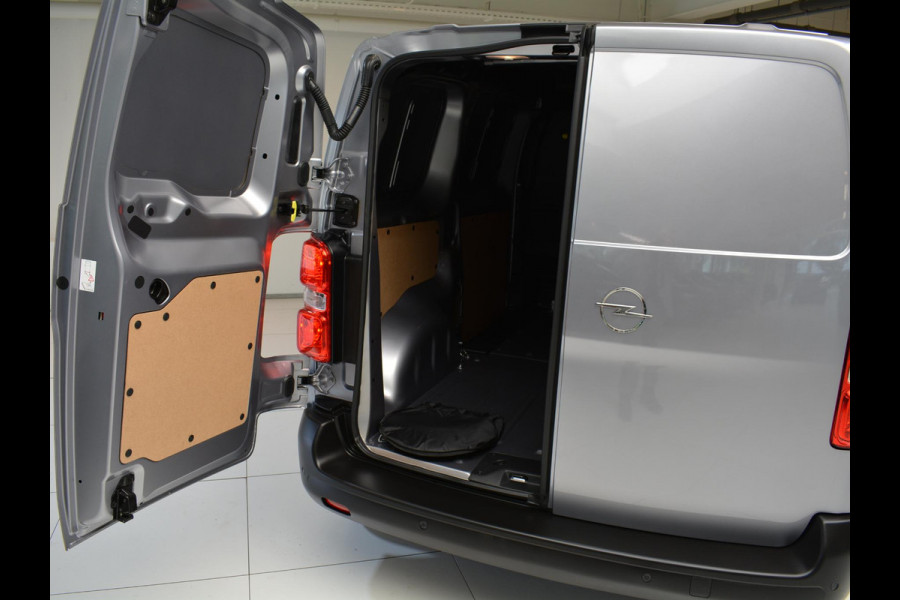 Opel Vivaro Electric L2 75 kWh | 8 jaar garantie | Surround View Pakket | Geïsoleerde comfort scheidingswand met vaste ruit | 3 zitplaatsen